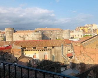 Ursino's Luxury - 卡塔尼亞