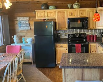 Cozy condo with great views of West Spanish Peak and Cuchara Mountain Park! - La Veta - Cocina