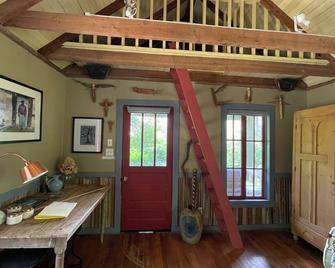 Rustic/modern Artist Cabin In The Woods - Saint Francisville