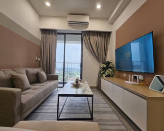 Trefoil @ Setia City Condotel - Shah Alam - Schlafzimmer