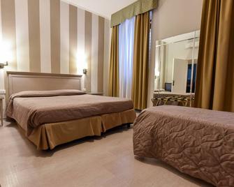 Hotel Bristol - Triëst - Slaapkamer