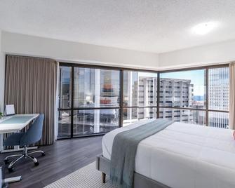 Downtown Honolulu Skyview - 1Bed&Den- Free Parking - Honolulu - Chambre