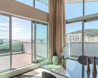 70 Tory Apartment Hotel - Wellington - Balcony