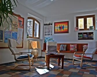 Casa Hotel Civitella - Civitella Alfedena - Living room