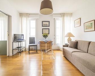 Le Tambour Appartement Lumineux au Centre de Reims - Reims - Pokój dzienny
