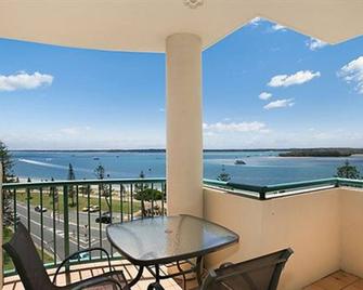Royal Pacific Resort - Biggera Waters - Balcony