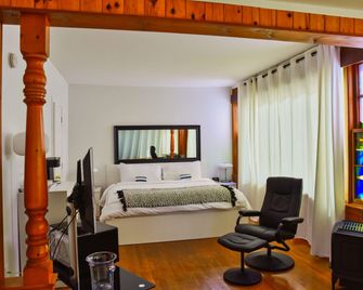 Auberge Hotel Spa Watel - Sainte-Agathe-des-Monts - Bedroom