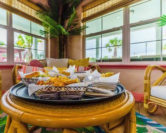 Island Oaks Rv Resort - Glen Saint Mary