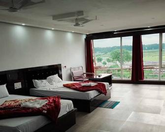 Amantran Hotel & Resort, Chilapata - Alīpur Duār - Habitación