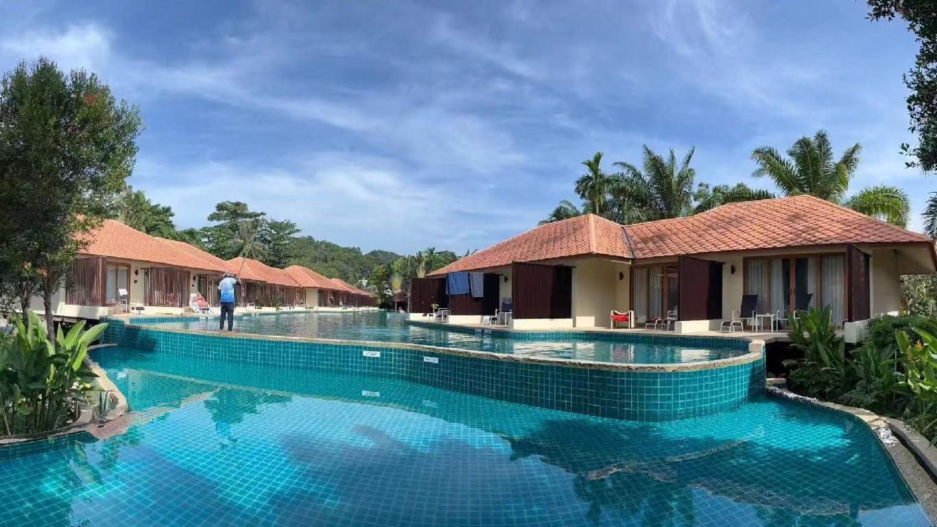 Blue Bay Beach Resort - Access To Pool And Beach-Phuket & Krabi