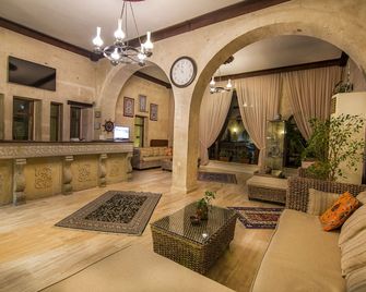 Uchisar Kaya Otel - Uchisar - Lobby