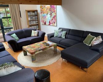 Peppertree Lodge - Paihia - Huiskamer