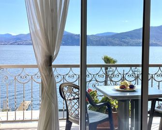 Residence Casa e Vela - Oggebbio - Balkon