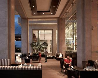 Courtyard by Marriott Pune Chakan - Pune - Lobby