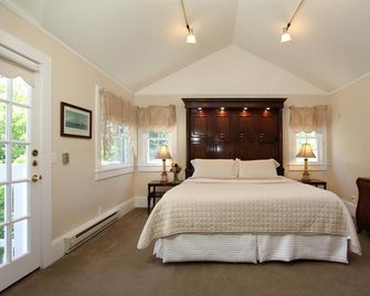 Olallieberry Inn Bed and Breakfast - Cambria - Sovrum