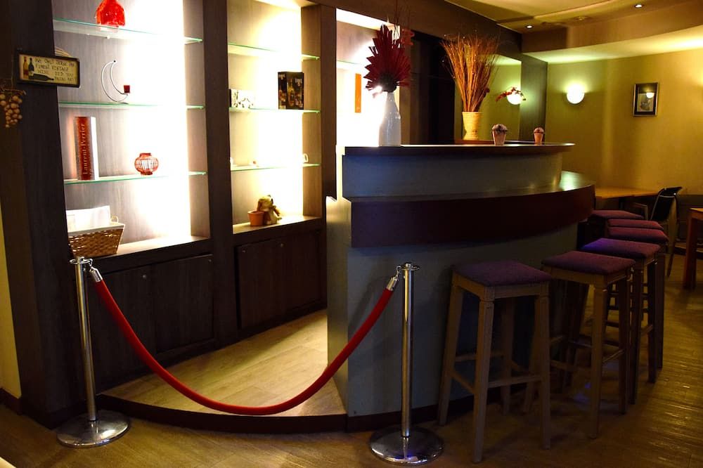 Ambassador Suites Antwerp - אנטוורפן - בר
