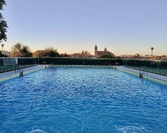 Parador de Salamanca - Salamanca - Pool