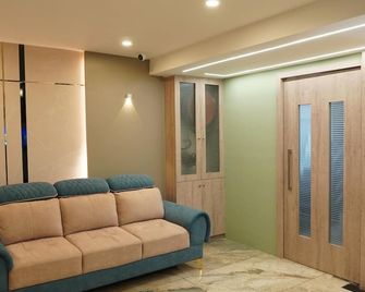 Hotel Hive Inn - Kozhikode - Calicut - Huiskamer