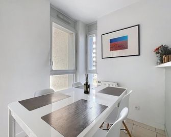 Soleil de Lyon - Appartement lumineux au centre-ville - Lyon - Salle à manger