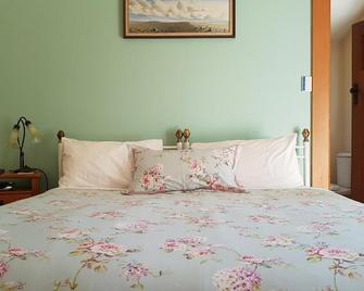 Olde Mill House B&B & Bike2Wine cycle hire - Renwick - Habitación