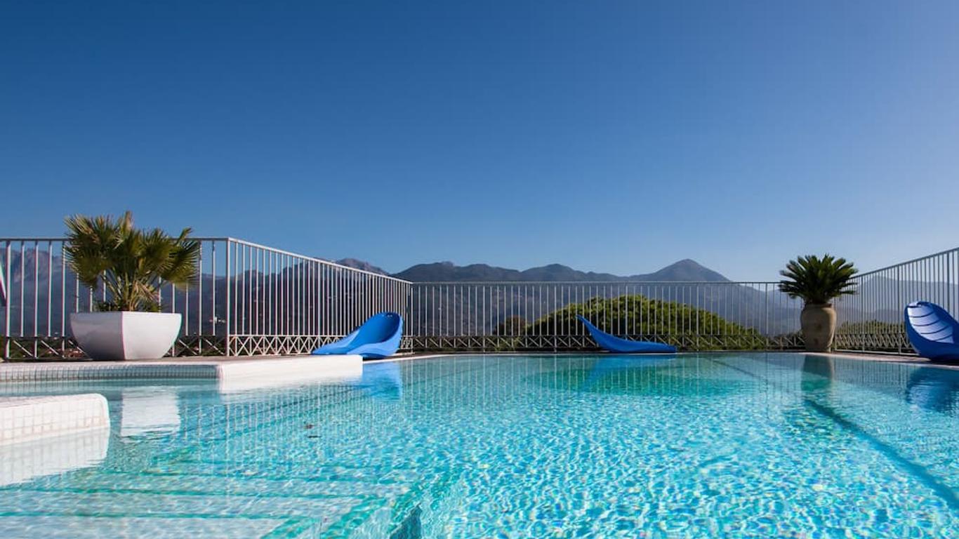Verdeluna Aparthotel