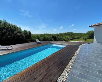 Cieurac House - Cieurac - Piscina