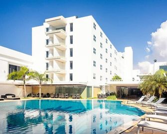 Kristoff - Maracaibo - Piscina