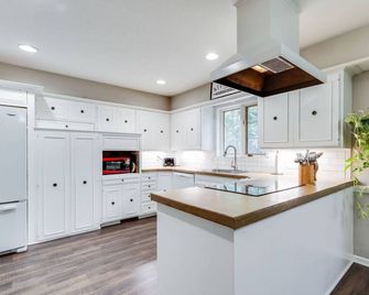 Nancy`s Ranch + hot tub - Derby - Cocina