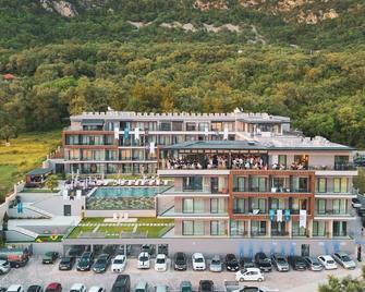 Royal Blue Resort & Residences - Tivat - Edificio