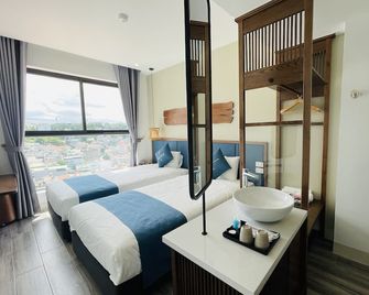 The Light Hotel - Ha Long - Makuuhuone