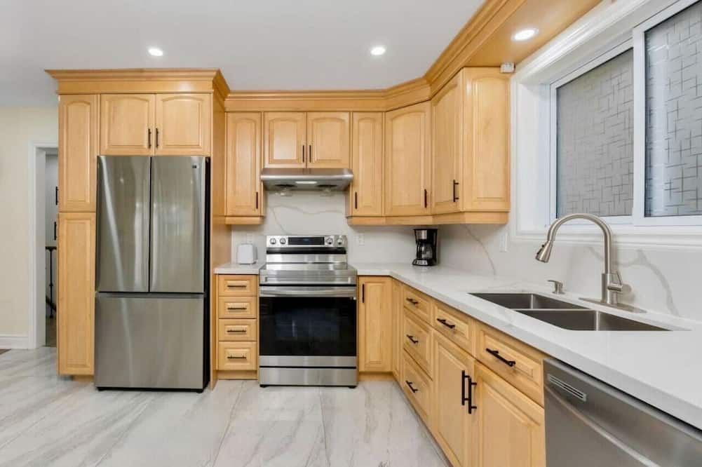 Beautiful Bungalow in Historic Town w/ Pool Table - Halton Hills - Cocina