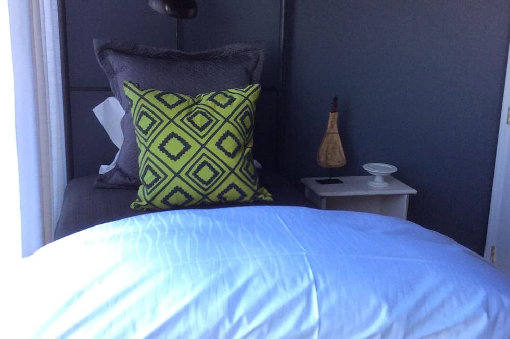 Bedroom view of 3 Bd/3 Ba Conveniently Located Near Market & High Point University