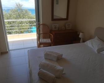 Palaiohora Avias Apartments - Avia - Habitación