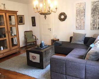 The old customs house Zwieslerwaldhaus Bickels vacation apartments - Lindberg - Living room