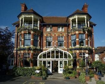 Regency Hotel - Leicester - Building