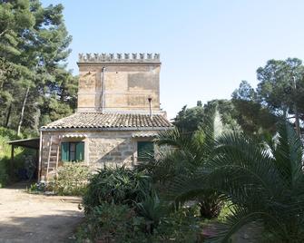 Charming art nouveau villa with stunning views over the Gulf of Castellammare - Terrasini - Bâtiment