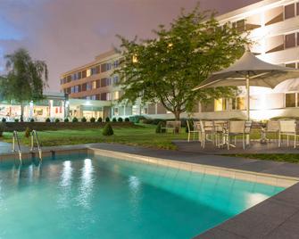 Novotel Antwerpen - Antwerp - Pool