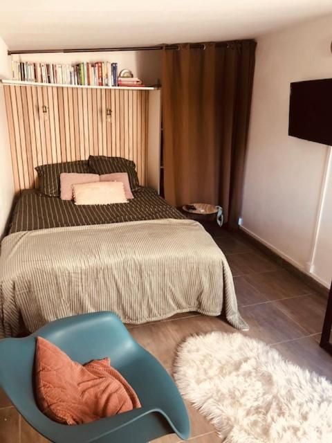 Chambre La madeleine - Gémenos - Bedroom