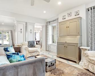 Maisonette La Belle - Savannah - Living room