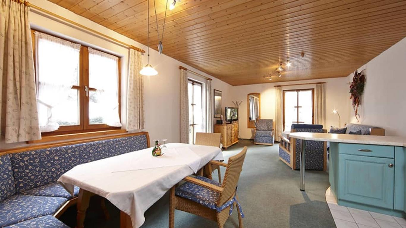 Hotel am Wiesenhang - Garni