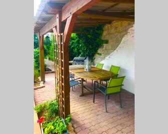Villa Lilly 2 piscine et jardin privé 8 chambres - Pierry - Cocina