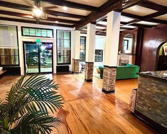 The Fallon Hotel - Lock Haven - Front desk