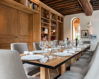 Manoir de Surville - Louviers - Dining room