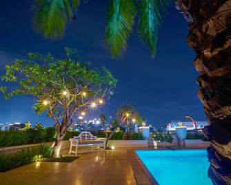 Hotel Gran Mahakam - Jakarta - Svømmebasseng