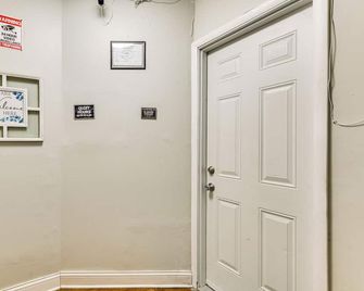 Close to Camden Clark: Central Parkersburg Condo - Parkersburg