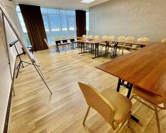 Hotel Modena - Bratislava - Restaurant