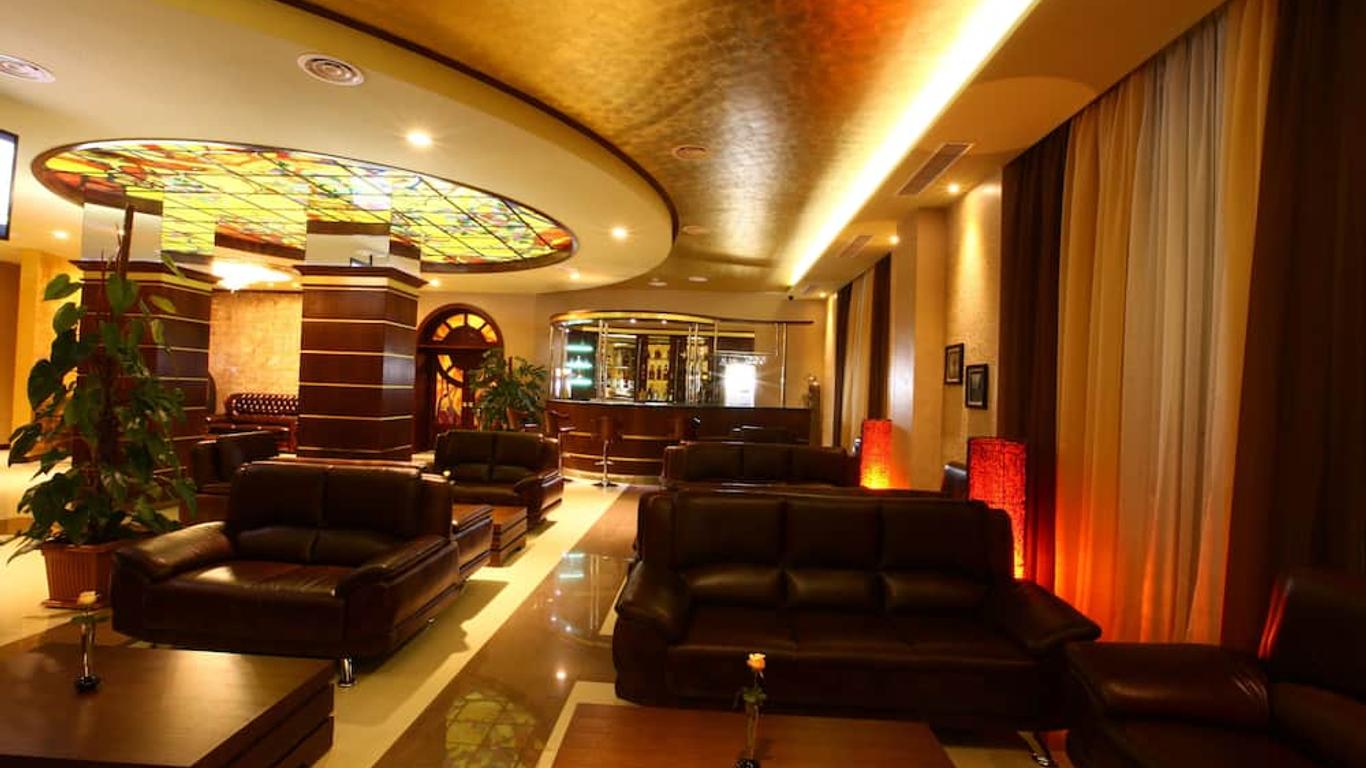 New Nairi Hotel