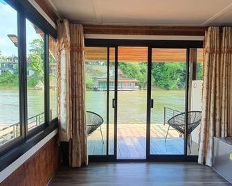 Riverside Hill Resort & Restaurant - Sai Yok - Balkon