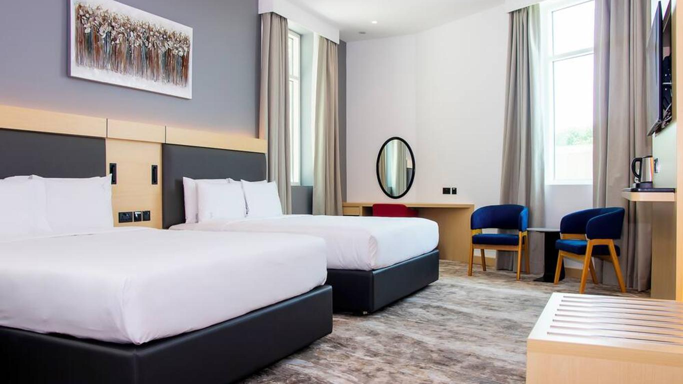 Holiday Inn Express Dubai Airport By IHG