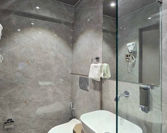 Hotel Kalpana Palace, Mumbai - Bombay - Baño
